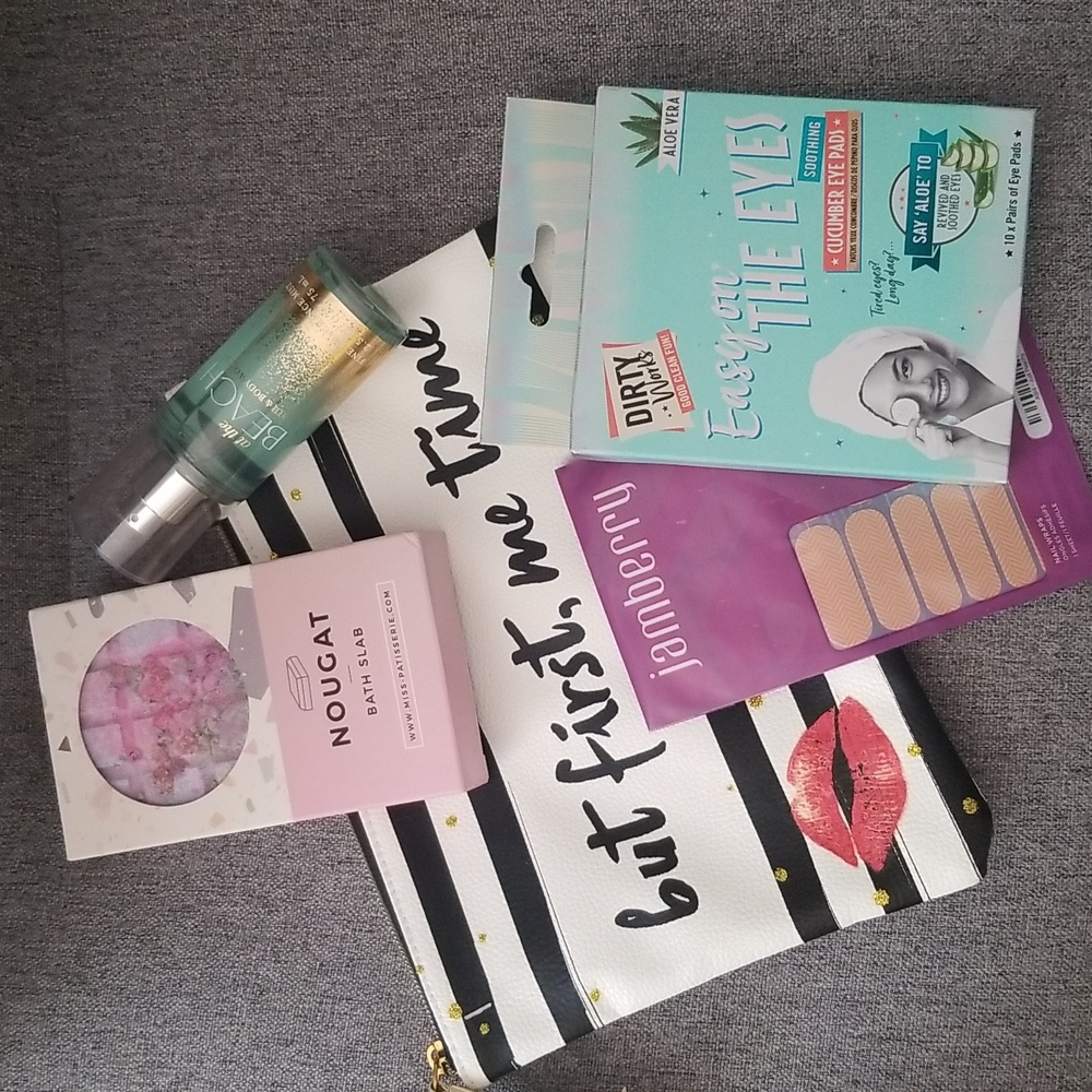 TREAT YOURSELF- Selfcare Bundle